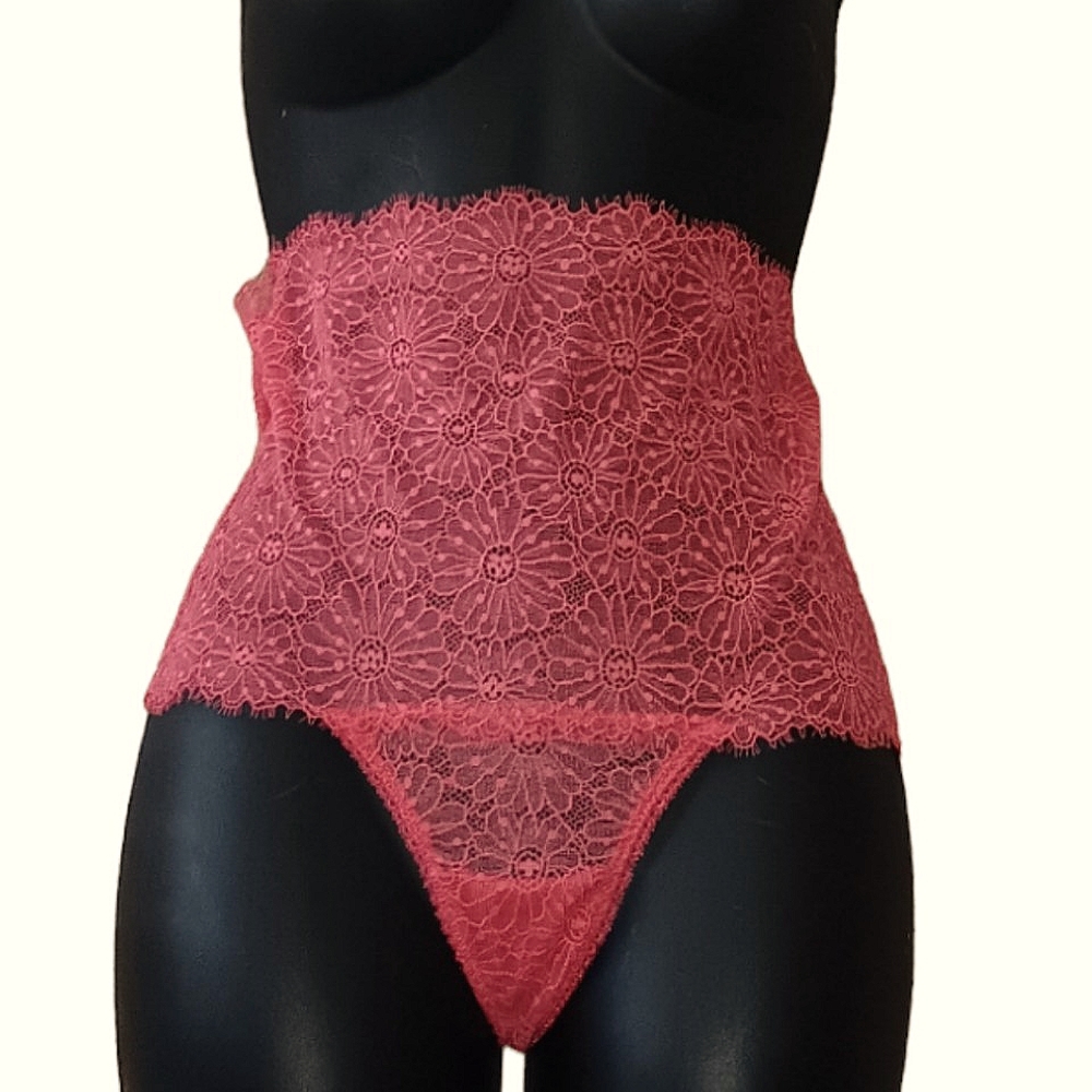 - ***PRETTY HIGH WAIST  LACE THONG*** VS   NWT